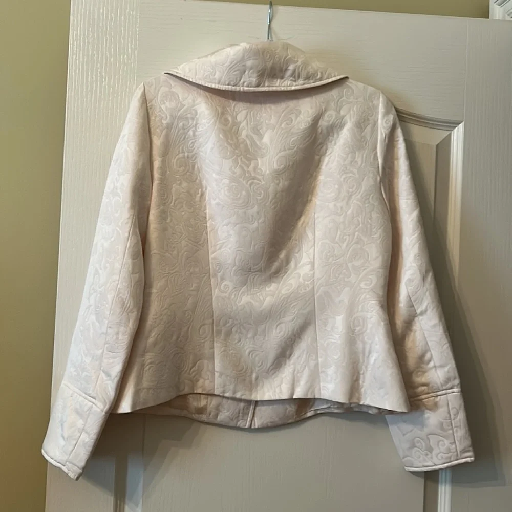 Jacket - Picture 6 of 6